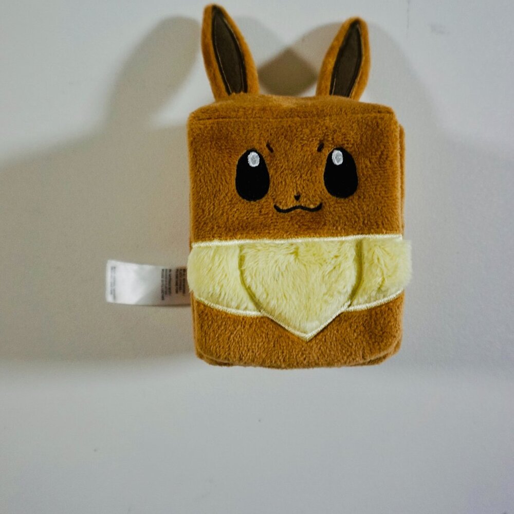 Pokemon Prismatic Evolutions SPC Eevee Deck Box